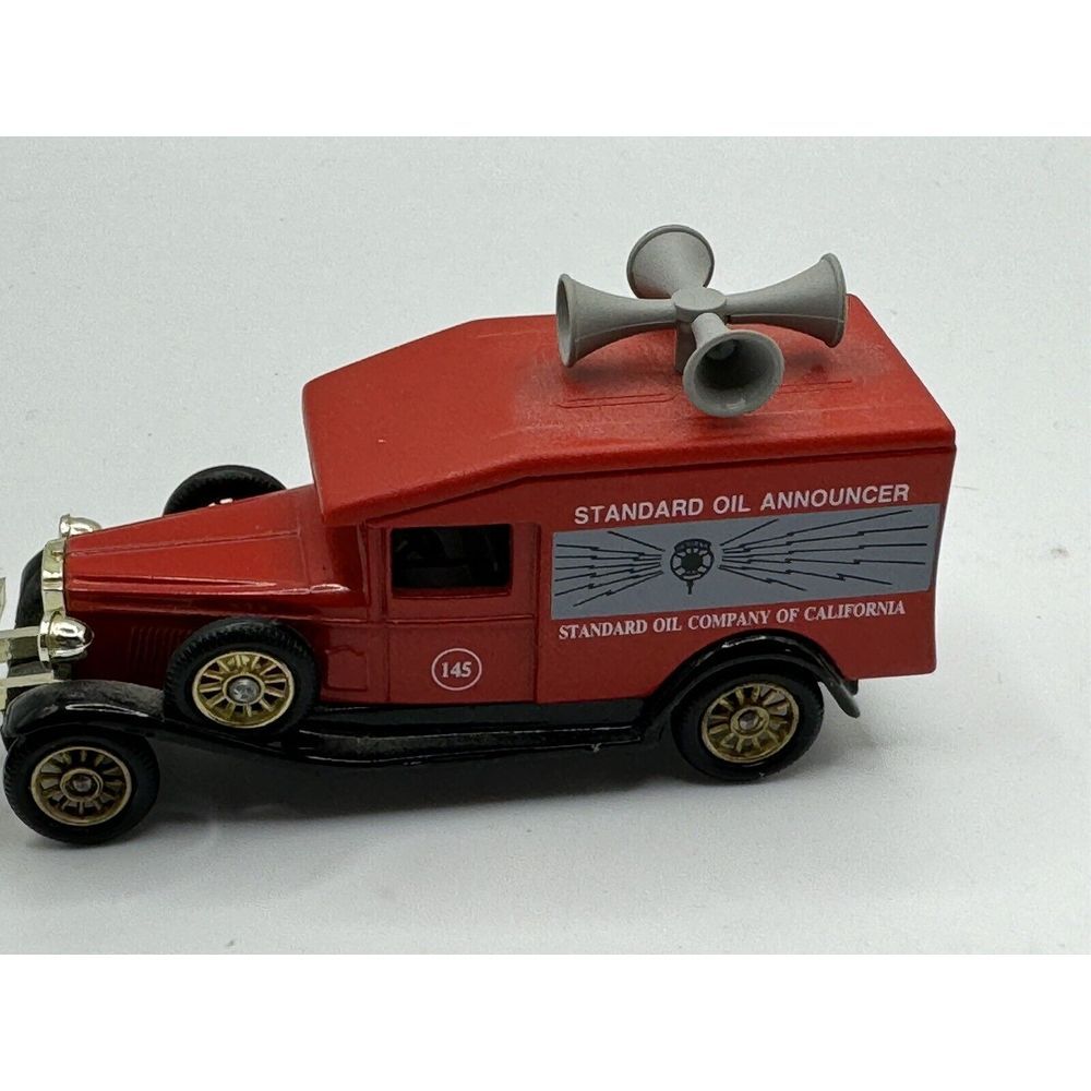 Lledo Diecast Cars Days Gone Series Standard Oil Company Announcer Car